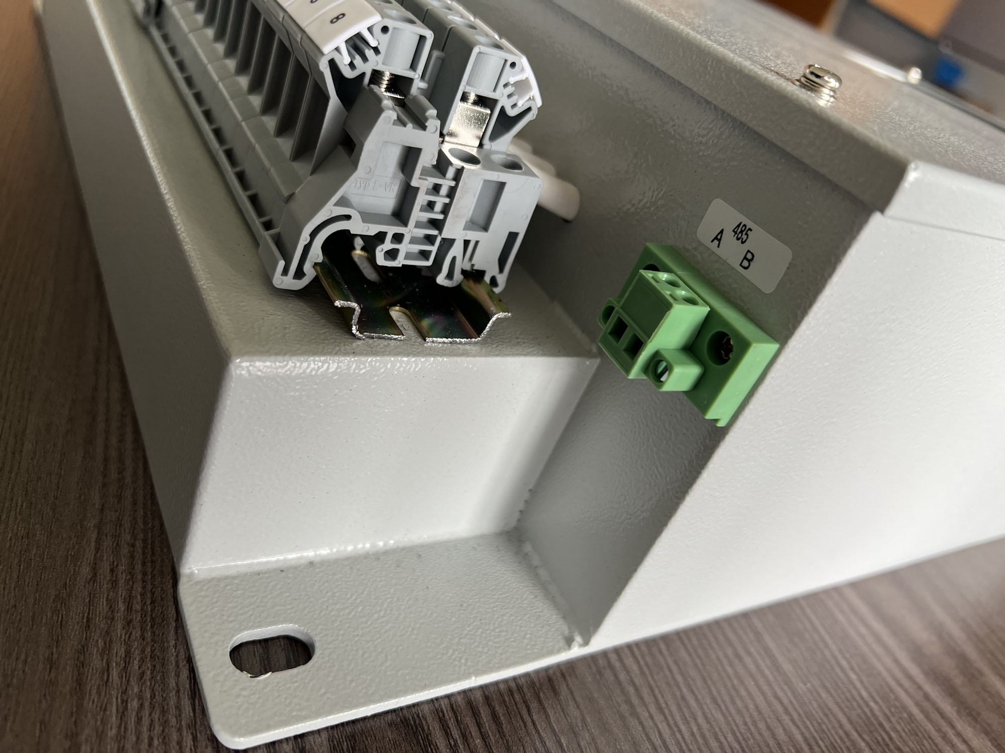 多用戶電能表(開關內置) 多用戶電能表(開關內置)